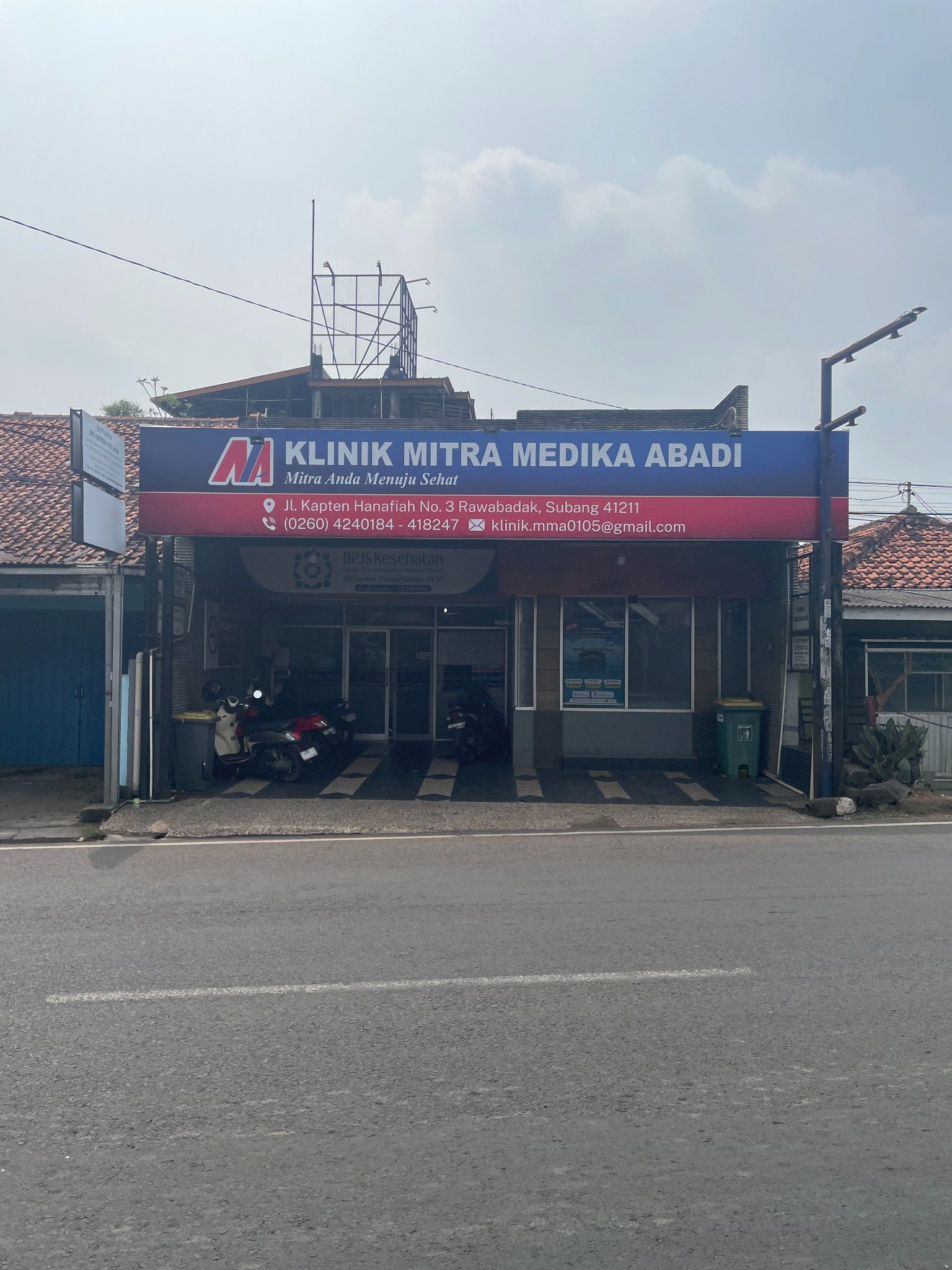 Tampak depan Klinik Mitra Medika Abadi